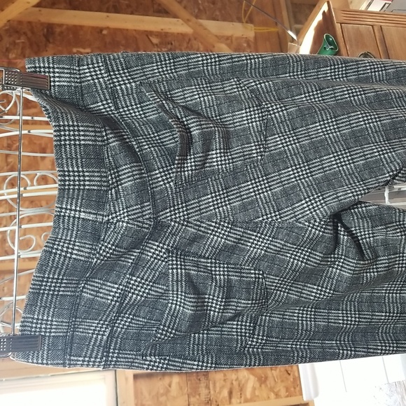 Seven 7 Pull On Legging pants. Size medium - Picture 5 of 7